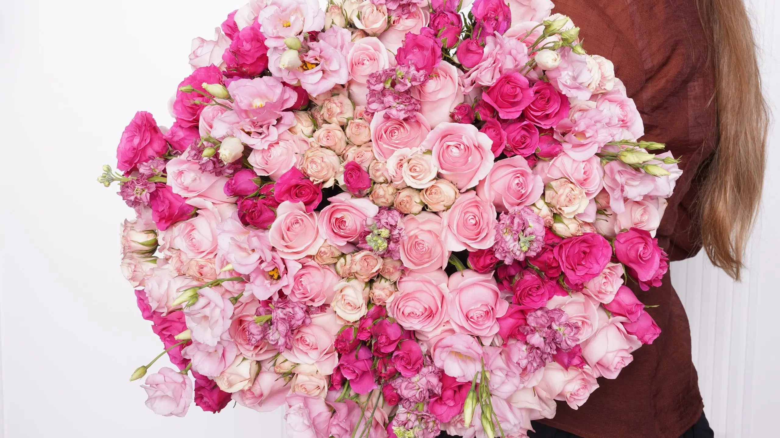 Anniversary flowers Los Angeles — Ecoroses hand-tied red rose bouquet, same-day delivery