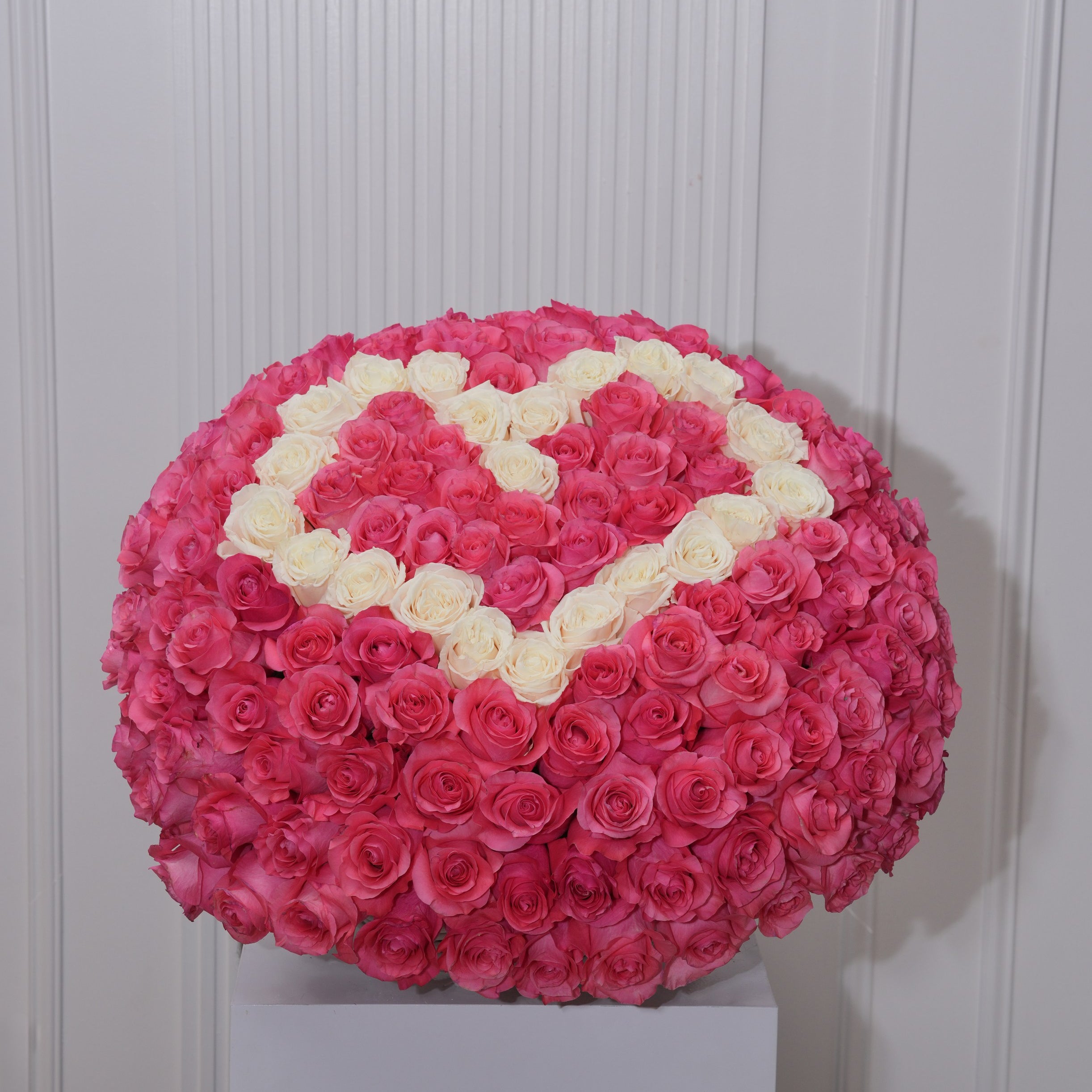 Rosabella heart-shaped rose gift — pink Ecuadorian roses and white roses in a signature heart arrangement | Ecoroses Los Angeles