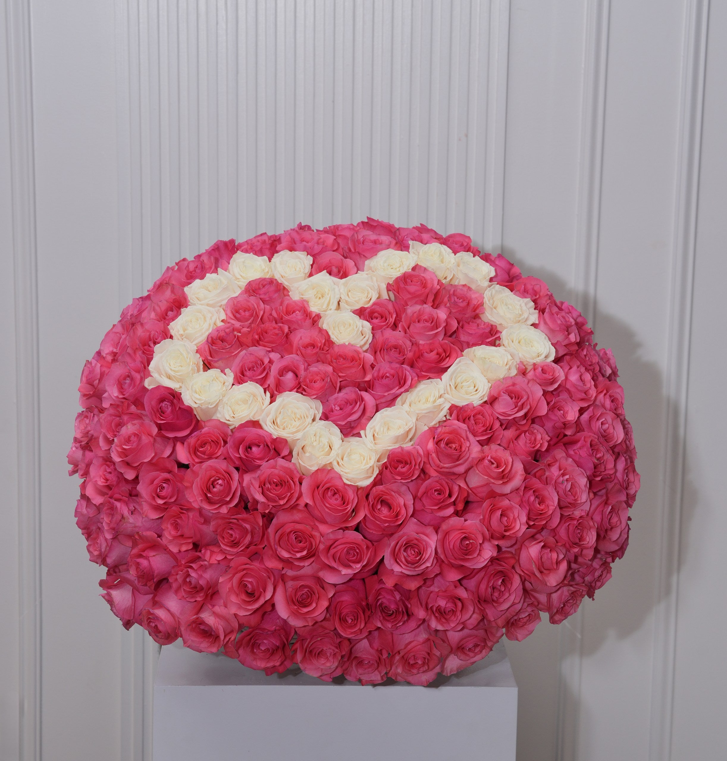 Rosabella heart-shaped rose gift — pink Ecuadorian roses and white roses in a signature heart arrangement | Ecoroses Los Angeles