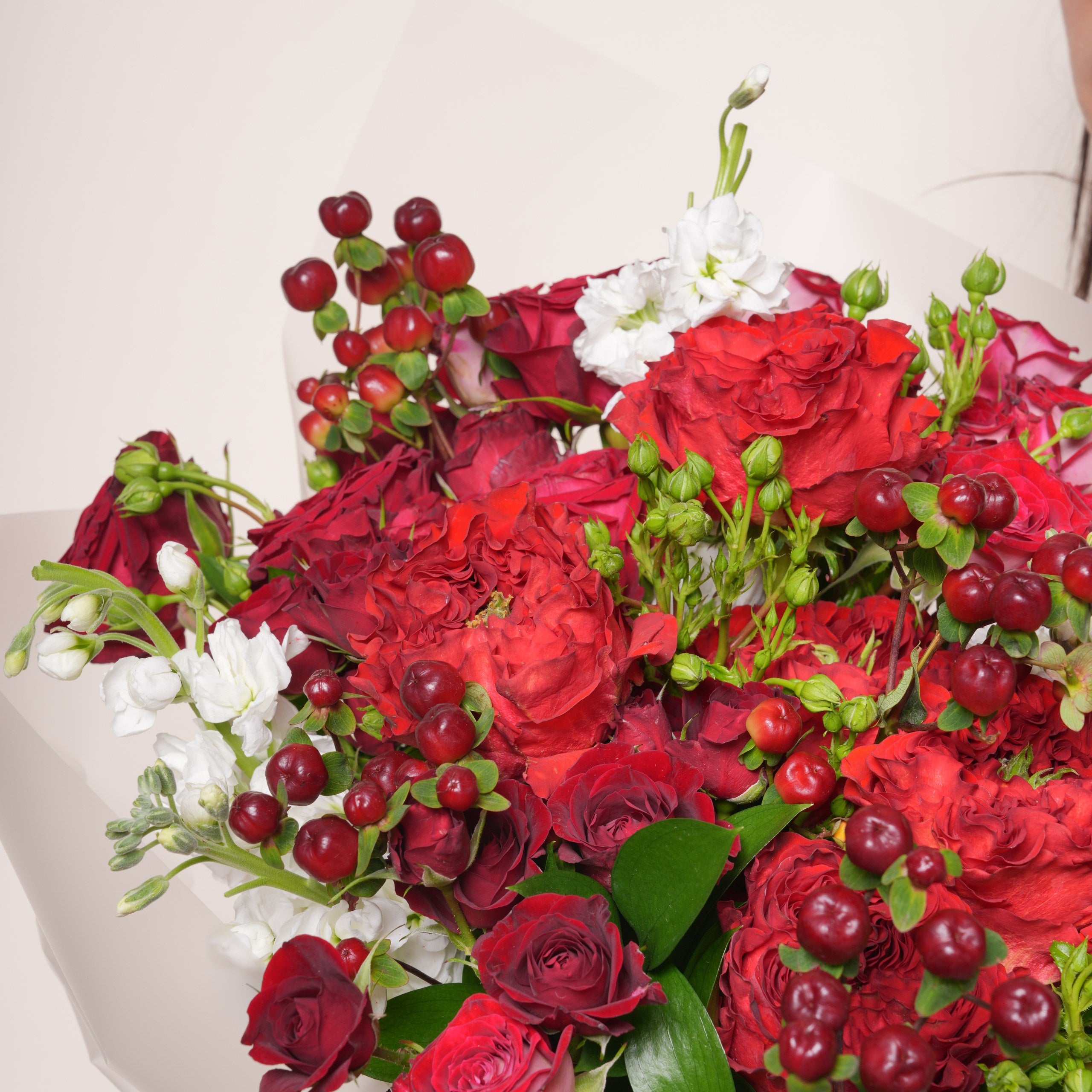 Granatina luxury bouquet — small-blossom red and green composition wrapped and ready to give | Ecoroses Los Angeles