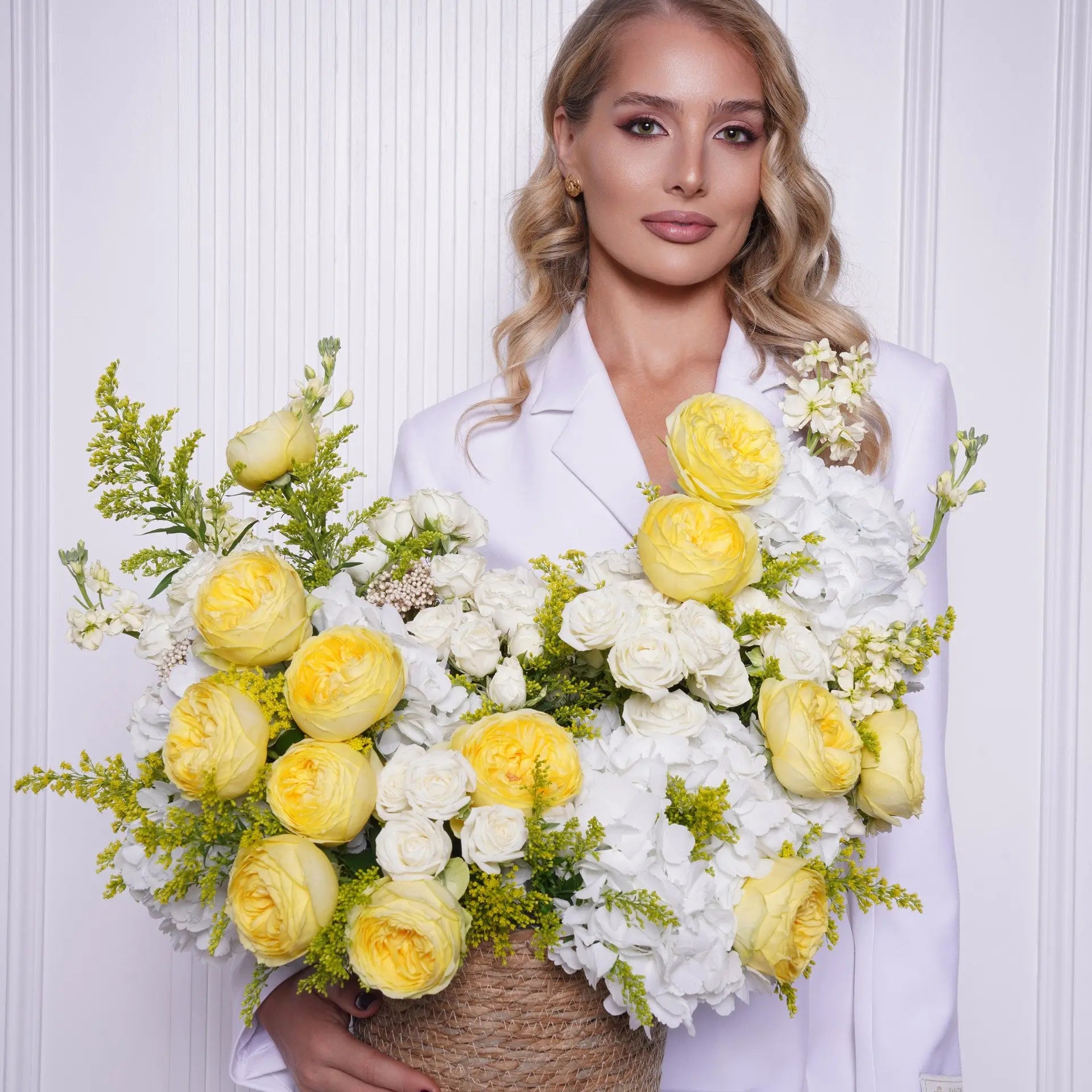 Lucetta — buttery yellow garden rose vase arrangement by Ecoroses | flower delivery Los Angeles