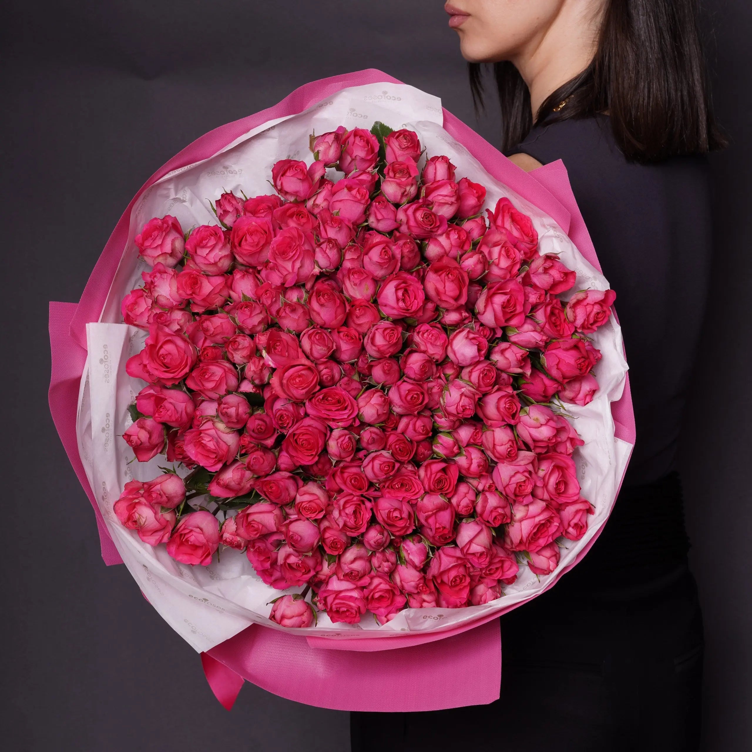 Auriane - Premium Yellow Spray Rose Luxury Dome Bouquet