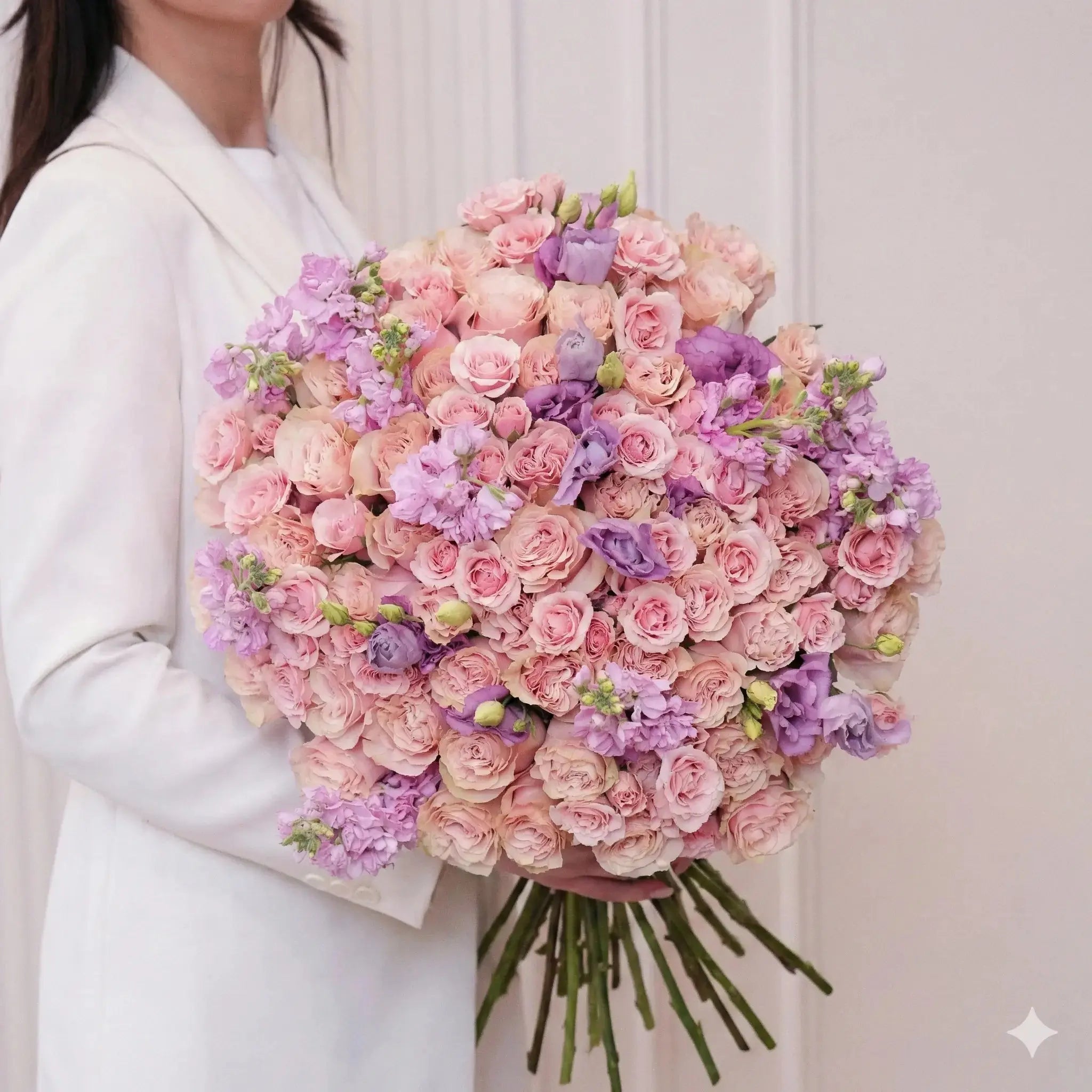 Flowers That Became National Symbols: The Blooms That Represent Countries - ECOROSES - Bouquets & Florals