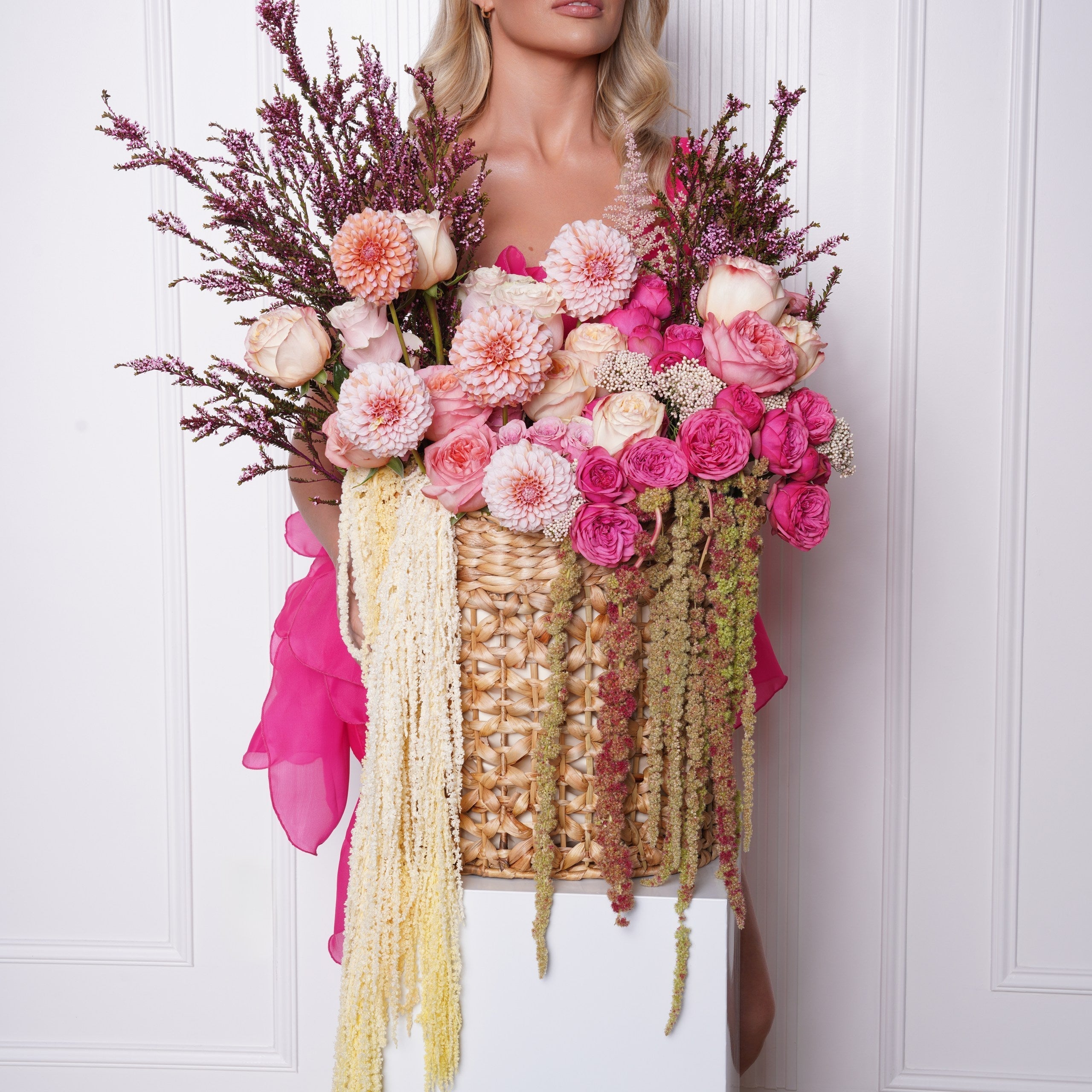 Send flowers Los Angeles same day — Ecoroses  boutique florist delivering across LA from  Glendale and North Hollywood studios