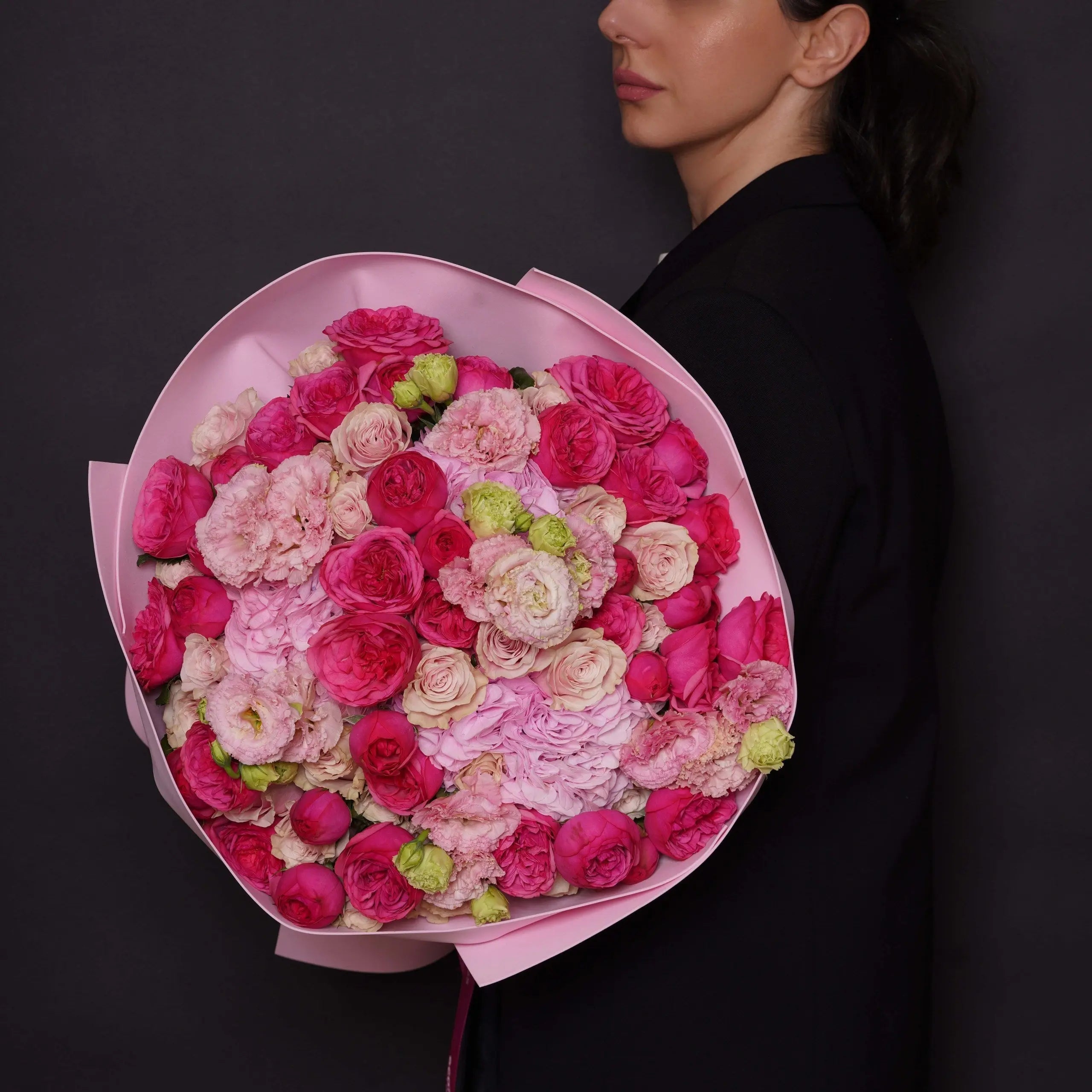 Send flowers Los Angeles same day — Ecoroses  boutique florist delivering across LA from  Glendale and North Hollywood studios